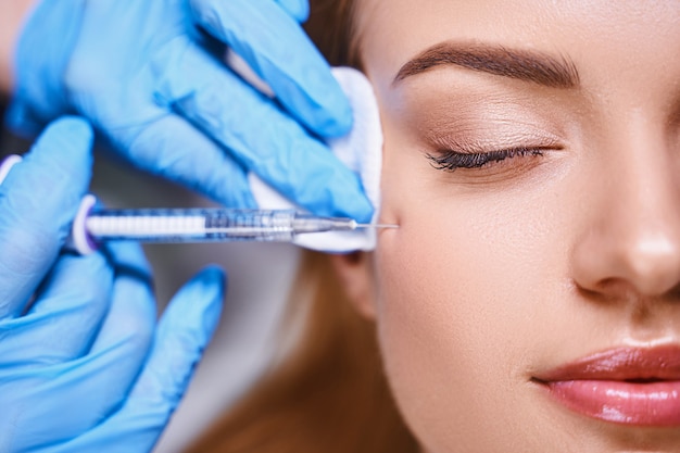 How Does Botox Injection Prevent Early Wrinkle Formation?