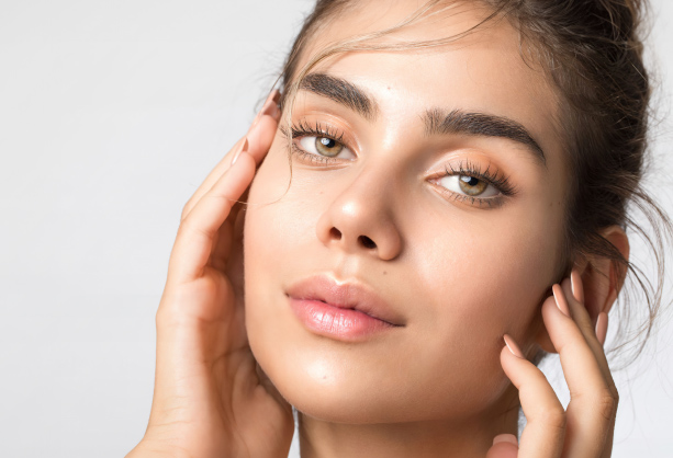 How Skin Rejuvenation Treatments in Abu Dhabi Reduce Aging