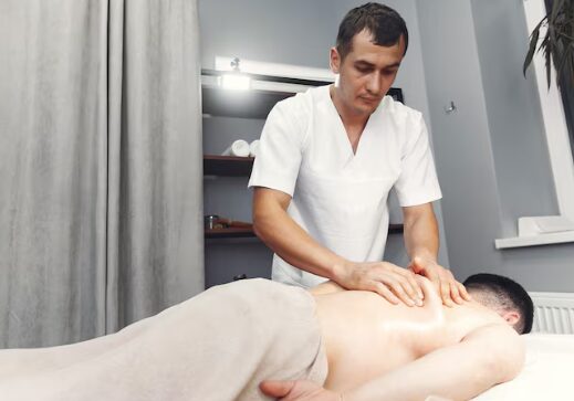 Full-Body Lomi Lomi Massage: Restore Flow from Head to Toe