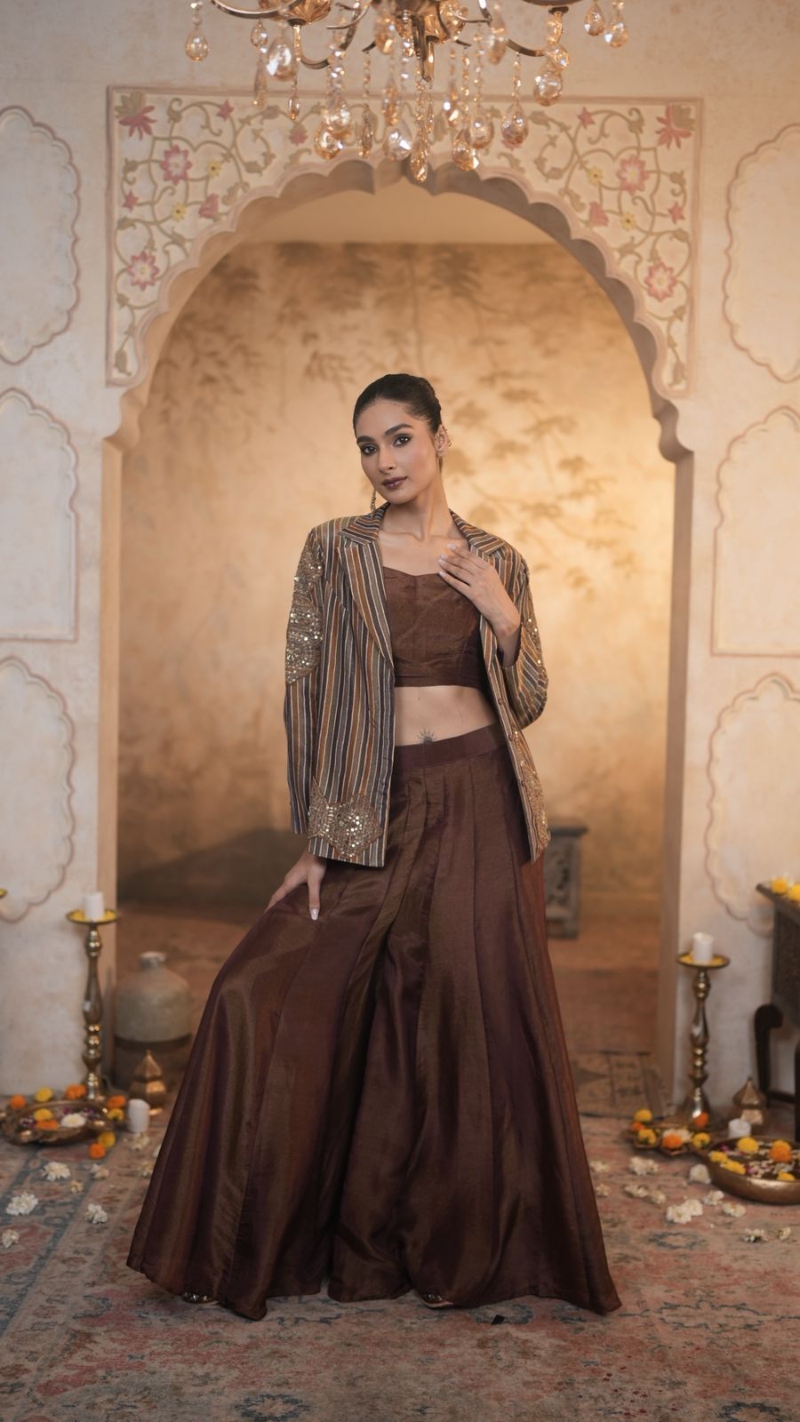 What Should Every Woman Know Before Buying an Indo Western Suit for a Special Occasion?