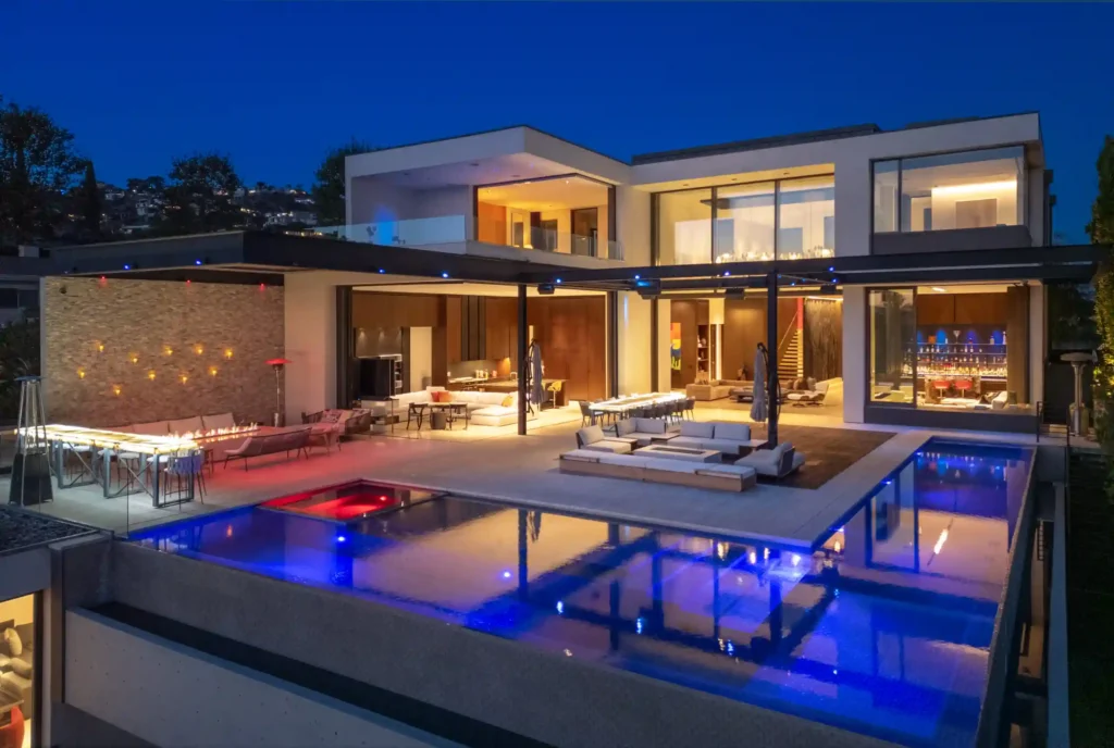 Where Celebrities Actually Stay When Privacy Matters Most