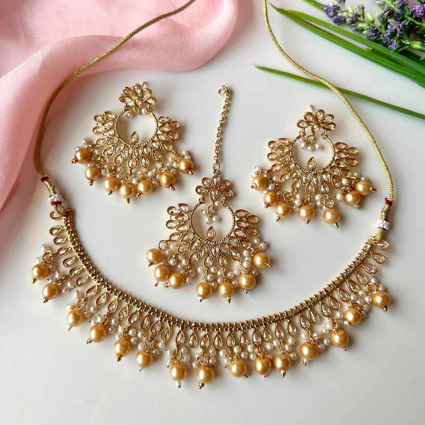 Why Every Fashion Enthusiast Loves the Best Artificial Jewellery Store in Pakistan