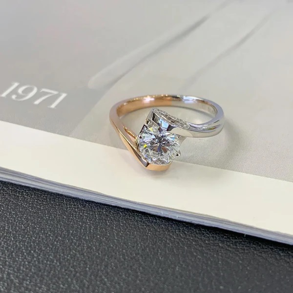 A Fresh Approach to Luxury with Two Tone Diamond Engagement Rings