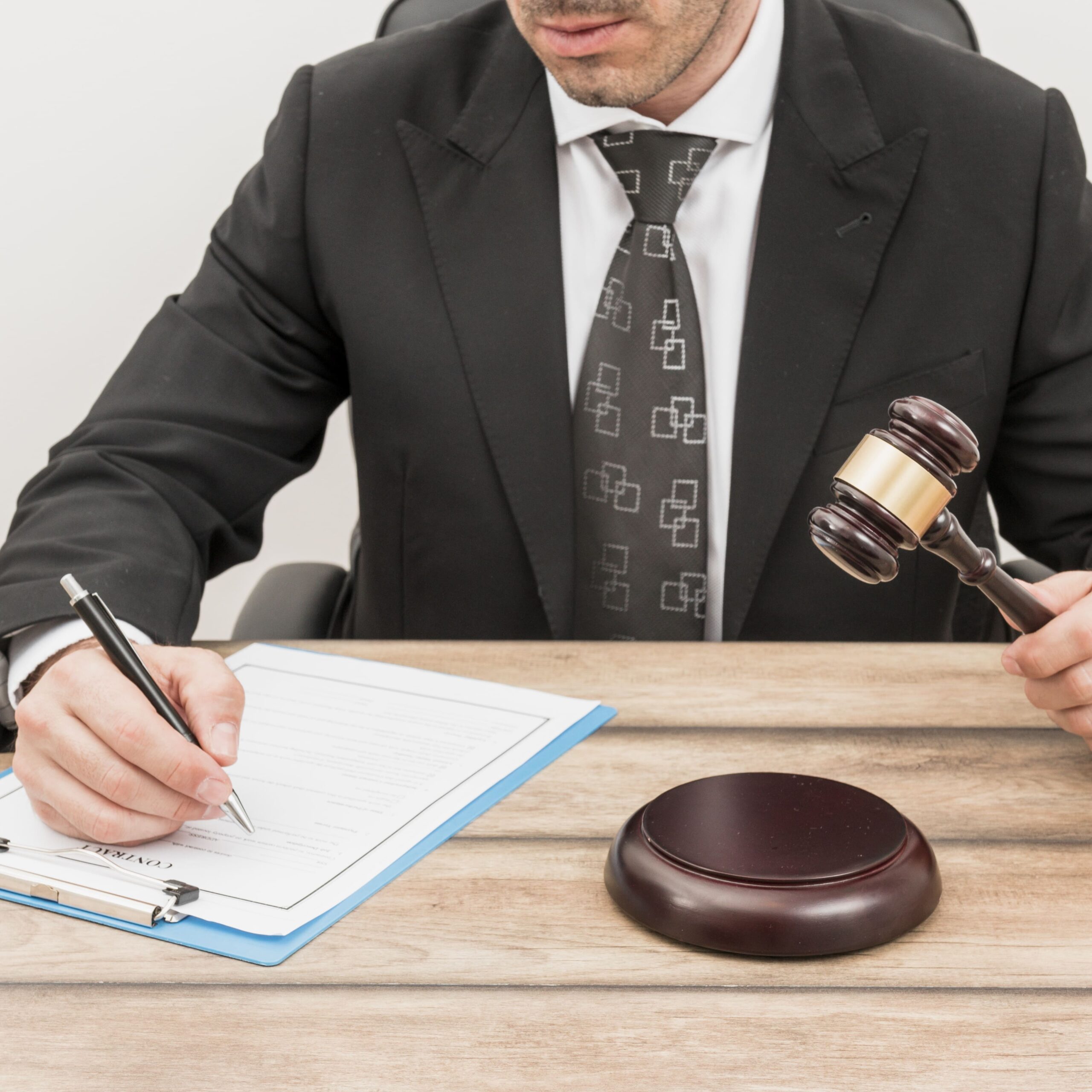 Injured in a Truck Crash? A Rio Rancho Truck Accident Lawyer Can Help You Recover