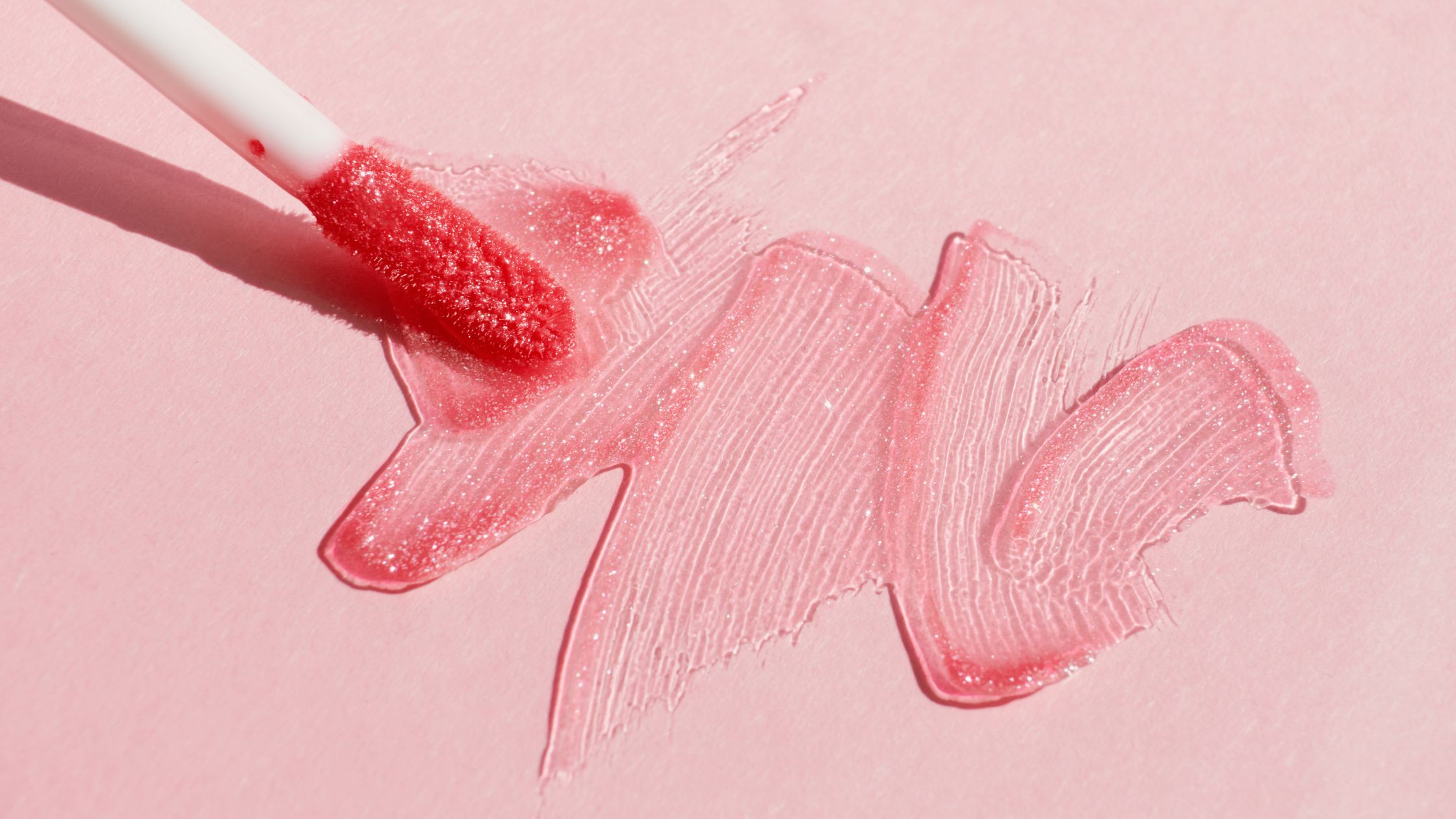 Why Natural Pink Lip Gloss Is the Perfect Beauty Essential for Everyday Glow