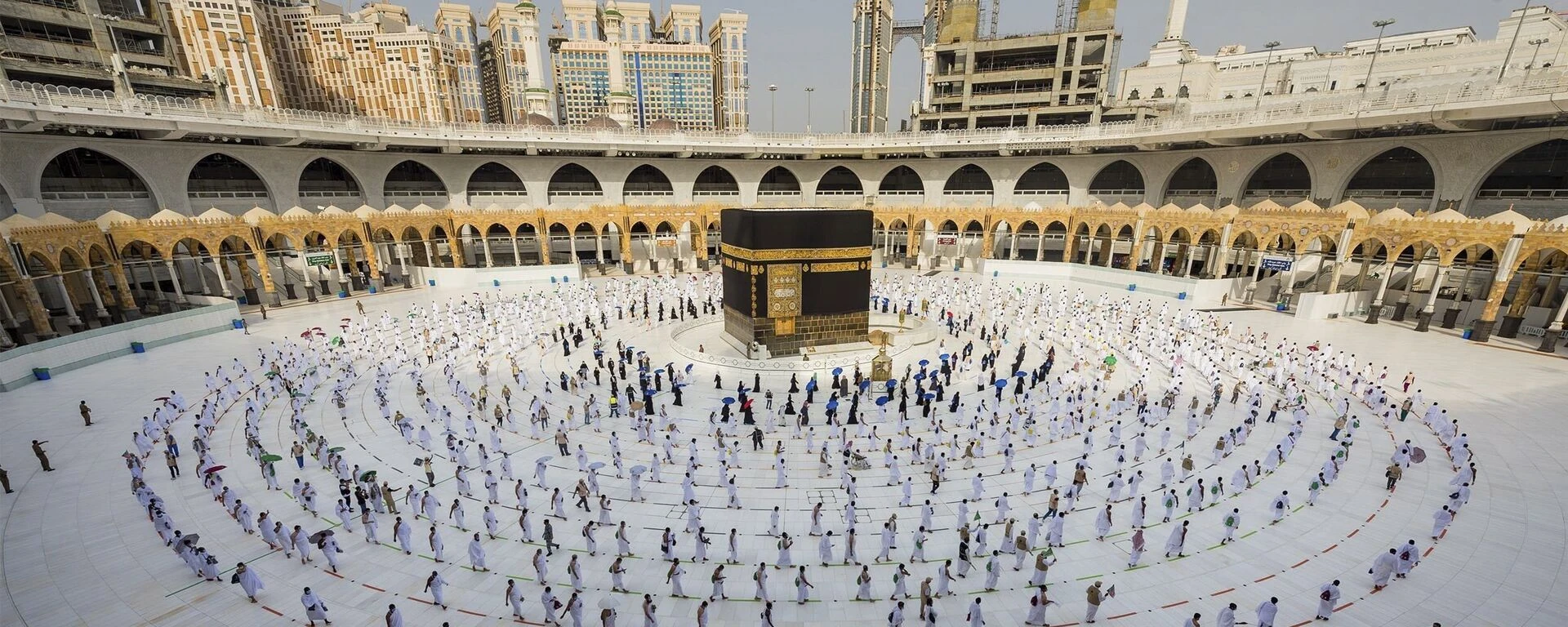 Aqdas Travel brings you essential tips for an easy and blessed Umrah journey