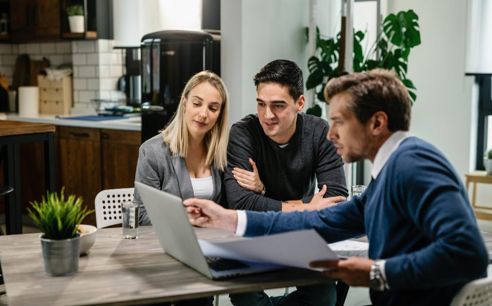 Which Professionals Qualify for Professional Mortgages in the UK? Eligibility, Benefits & Lender Criteria