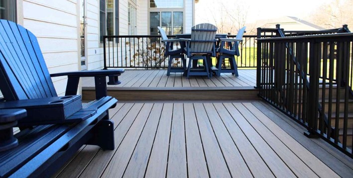 Covered Deck Builder in Des Moines, Iowa | Custom Designs