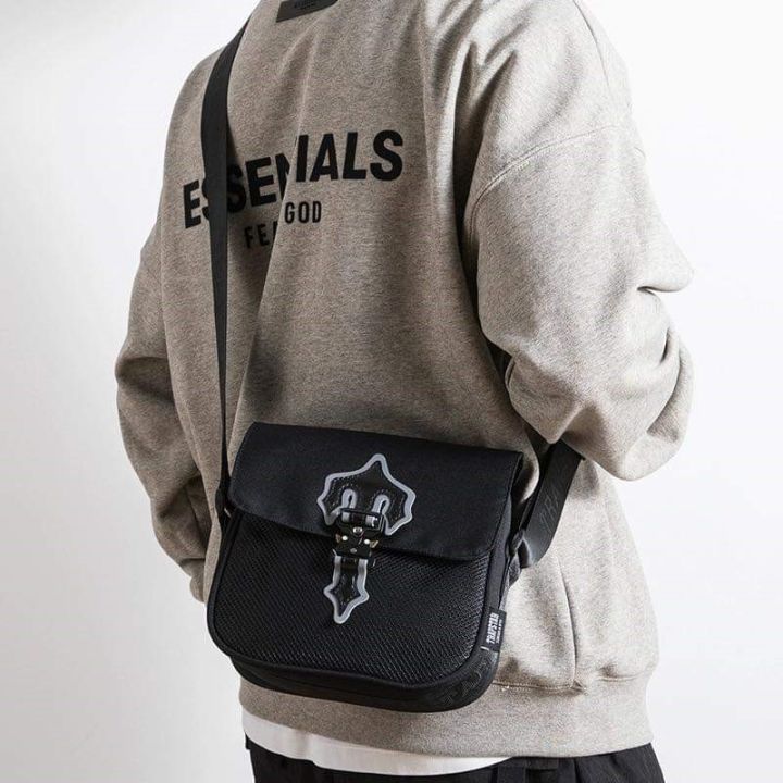 Trapstar Bag: Elevating Urban Fashion with Practical Design