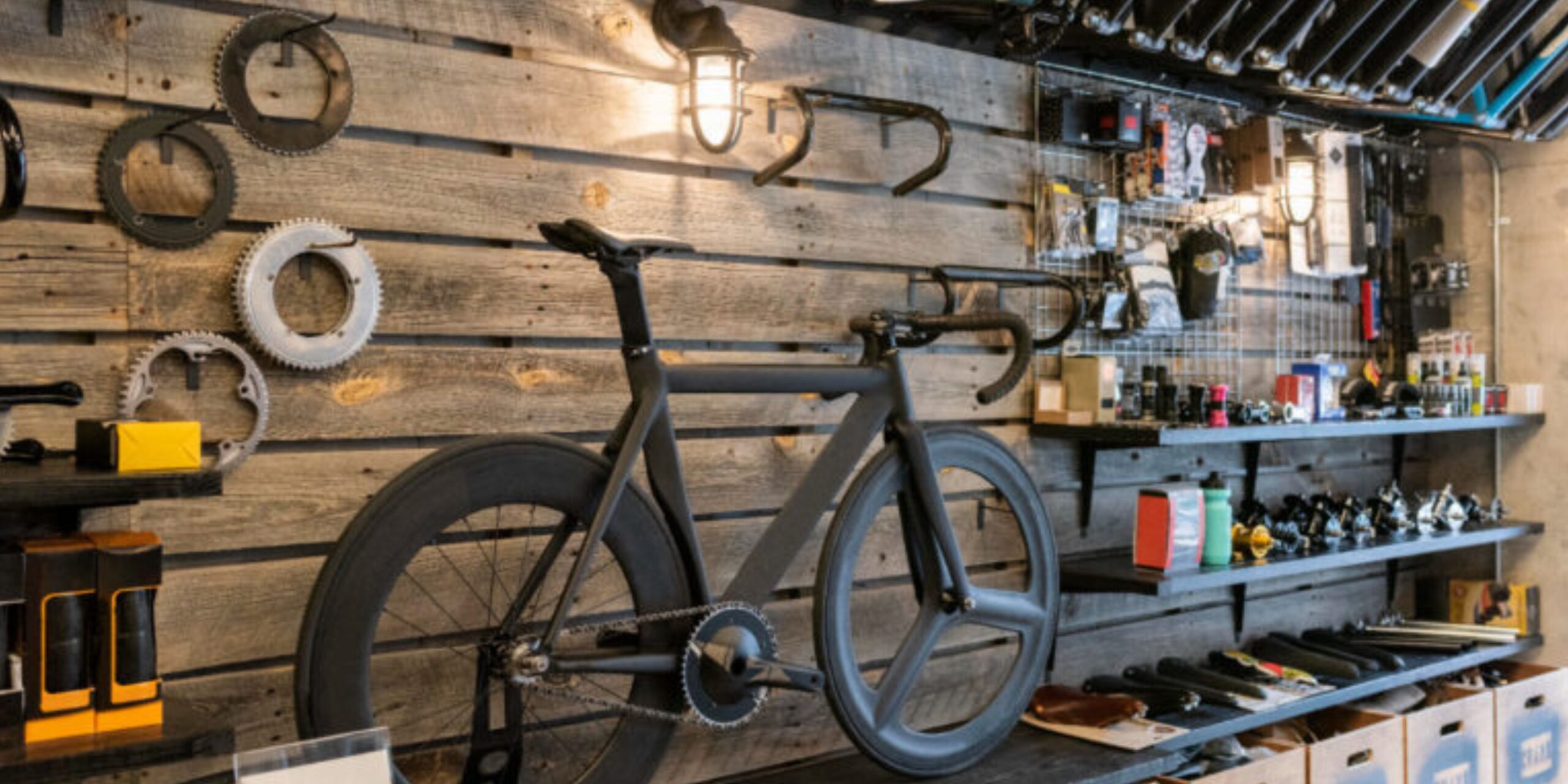 What Makes Garage Cabinets More Effective Than Open Shelving Systems?