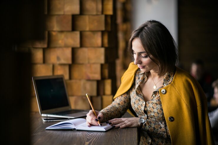 Common Mistakes Students Make When Hiring Assignment Writing Services