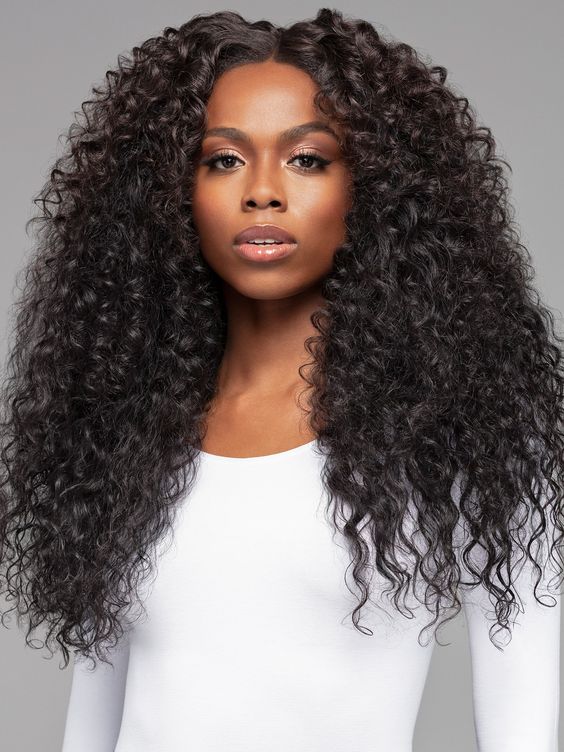Why Deep Wave Hair Continues to Dominate Beauty Trends in 2026