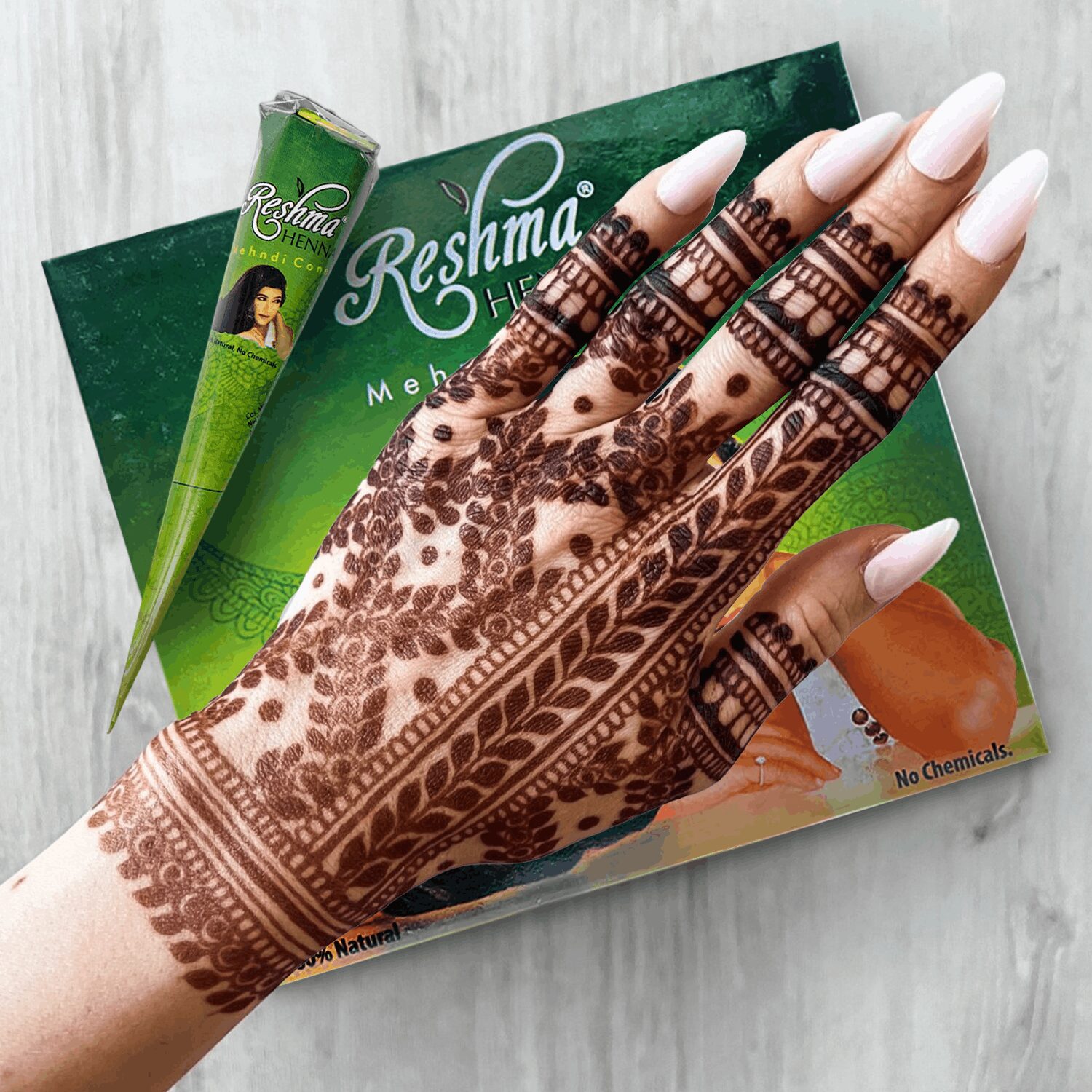 How to Become a Professional Henna Cone Artist in America