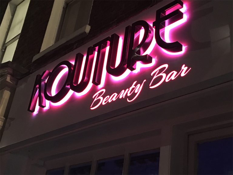 How Much Do Custom Neon Signs Cost Across London?