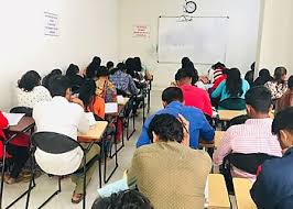 Top Factors to Consider When Choosing a BBA Coaching Institute