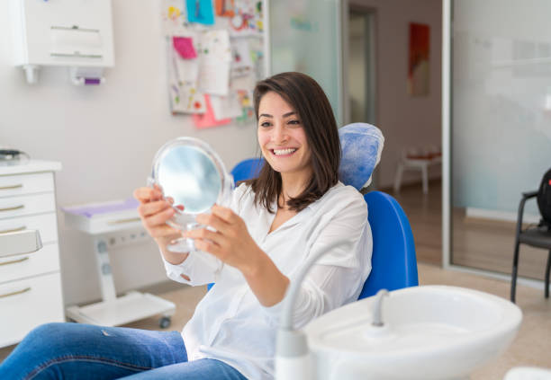 Home Whitening vs. In-Chair Teeth Whitening: Which Option Is Right for You?