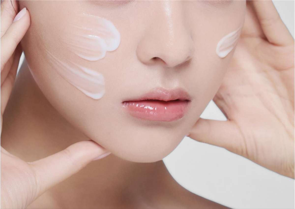 The Science of the Soaping Effect: Physicochemical Drivers and Formulation Strategies to Prevent Whitening in Creams