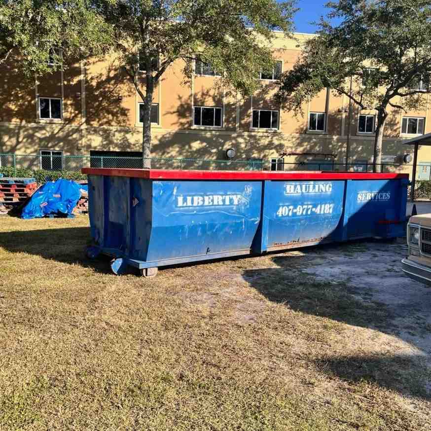 How to Tackle Orlando’s Toughest Yard Cleanups With the Right Dumpster Rental