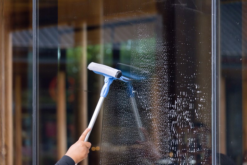 Window Washing Methods for Clear Views and Lasting Shine