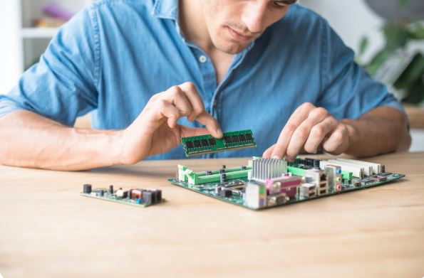 How PCB Manufacturing in the USA Supports Faster Engineering Change Implementation