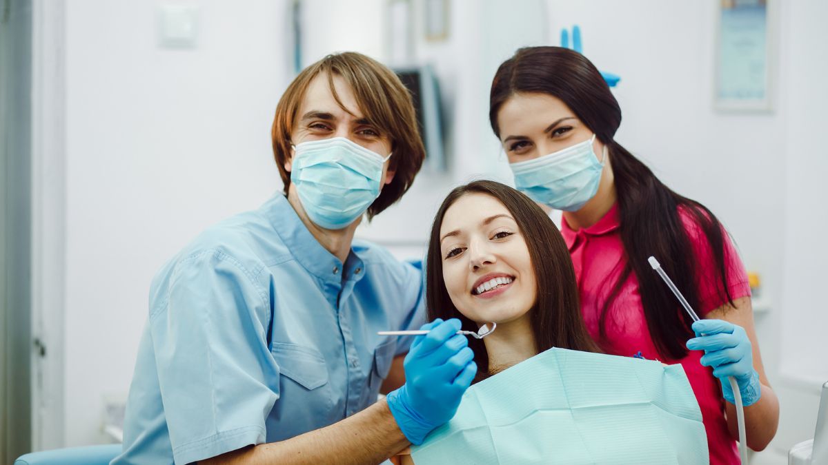 Choosing a Family Dentist Who Grows With Your Household