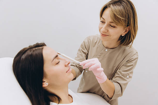 How Do Cosmetic Injectables in Abu Dhabi Improve Skin Youthfulness?