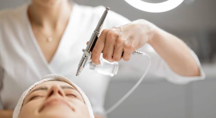 How Long Do oxygen facial in Abu Dhabi Results Last?