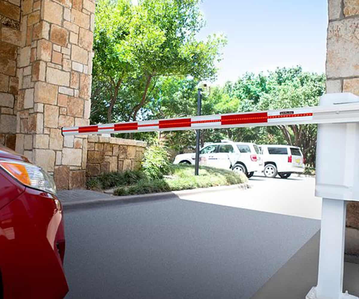 How Do Automatic Barrier Arm Gates Improve Traffic Management?