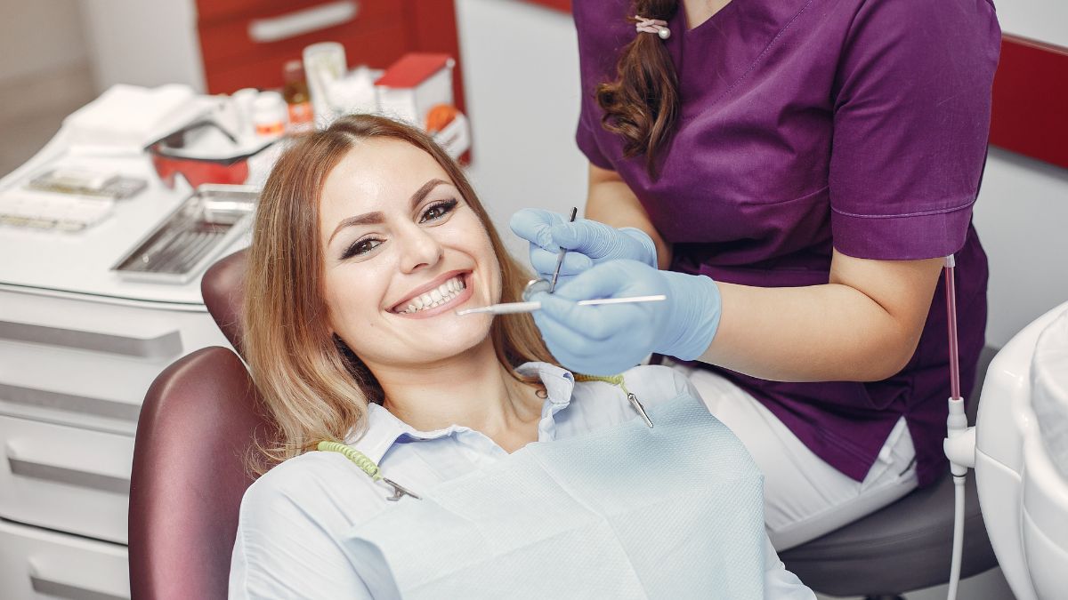 What to Expect When You See a Cosmetic Dentist in Hopkins, MN